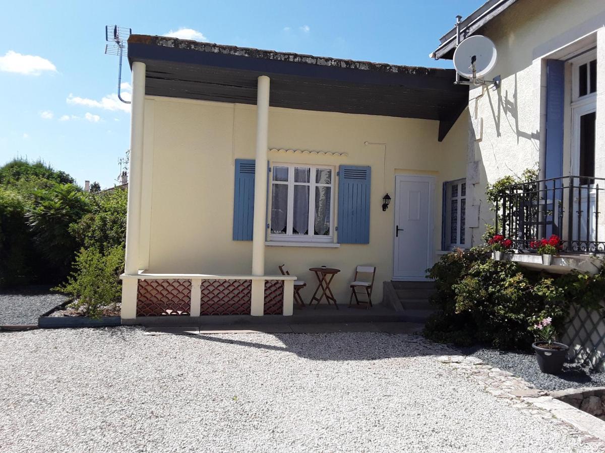 Maison Vuyk Nalliers  Luaran gambar